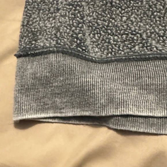 Breckenridge Women's Gray Crew Neck Sweater - Picture 6 of 8